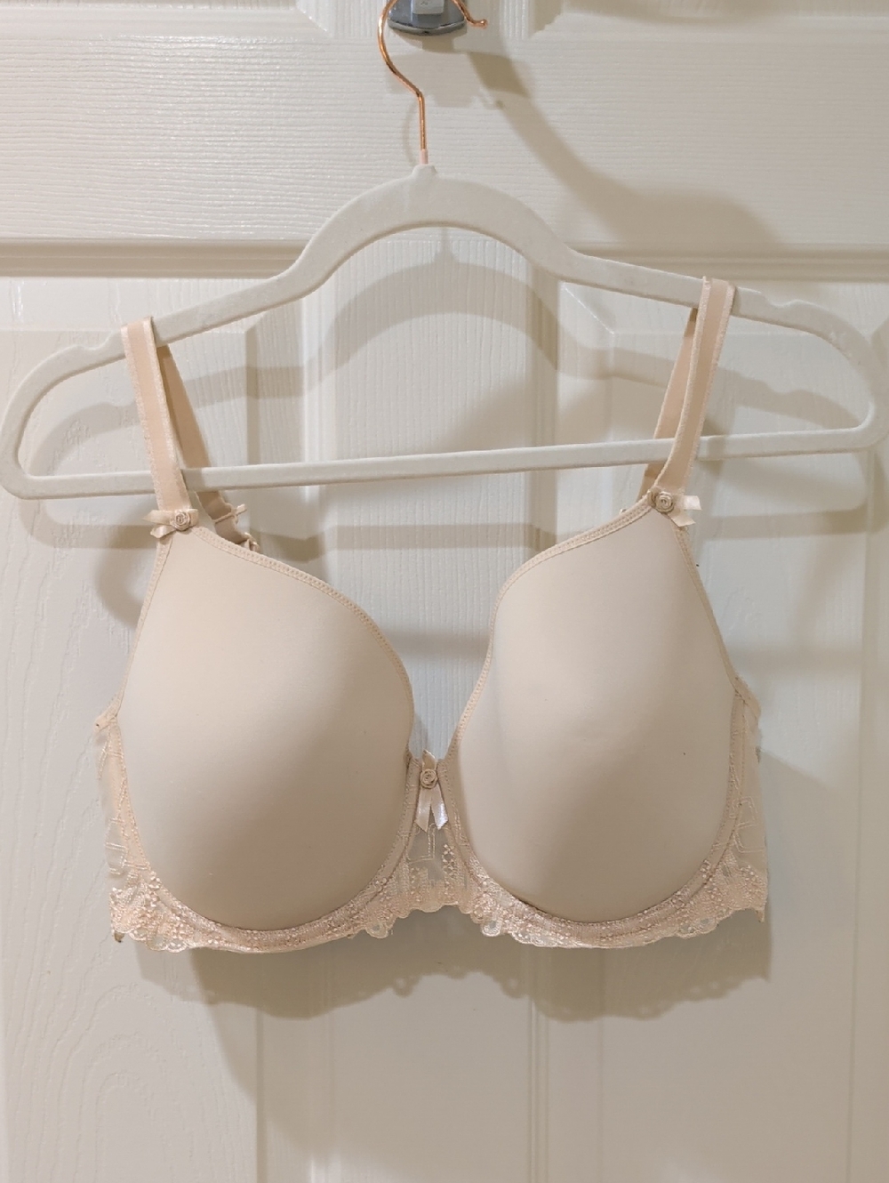 Everyday Smooth Lace-Trim T-Shirt Bra in Light Nude